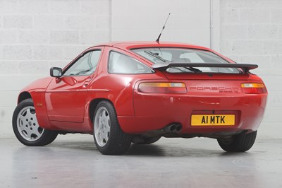 Lot 1990 Porsche 928 GT