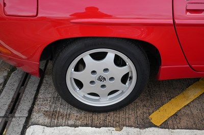 Lot 1990 Porsche 928 GT