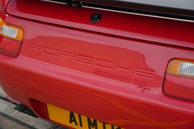 Lot 1990 Porsche 928 GT