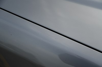 Lot 1989 Mercedes-Benz 300 CE