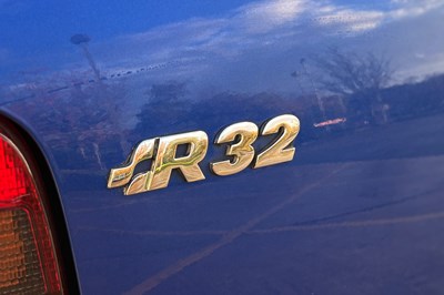 Lot 2003 Volkswagen Golf R32