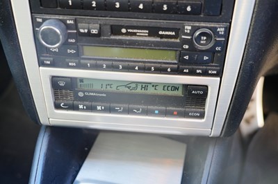 Lot 233 - 2003 Volkswagen Golf R32