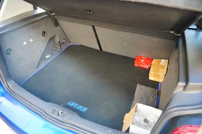 Lot 233 - 2003 Volkswagen Golf R32