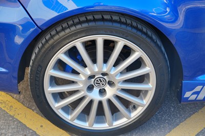 Lot 233 - 2003 Volkswagen Golf R32