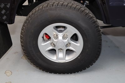 Lot 26 - 1998 Land Rover Defender 90 300 TDi Station Wagon