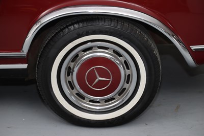 Lot 16 - 1969 Mercedes-Benz 280 SL