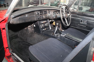 Lot 1974 MG B GT