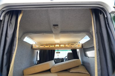 Lot 1998 Land Rover Defender 110 TDi