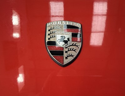 Lot 1983 Porsche 924