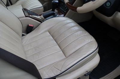 Lot 2001 Range Rover Vogue 4.6