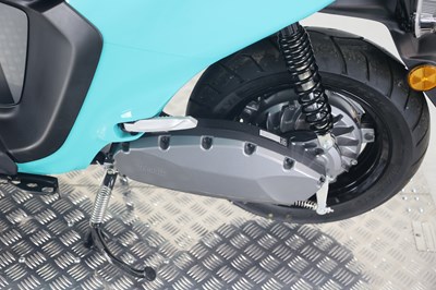 Lot 2024 Yamaha Neos