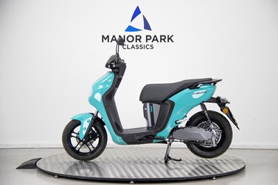 Lot 2024 Yamaha Neos