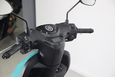 Lot 2024 Yamaha Neos