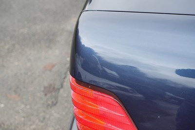 Lot 229 - 1996 Mercedes-Benz SL 320