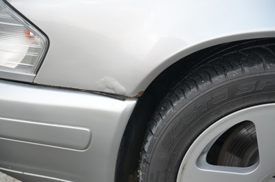 Lot 207 - 2000 Mercedes-Benz SL 280
