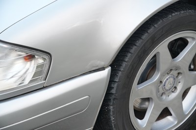 Lot 207 - 2000 Mercedes-Benz SL 280