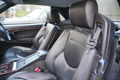 Lot 207 - 2000 Mercedes-Benz SL 280