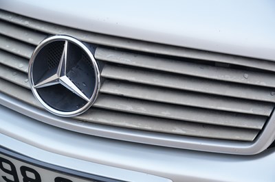 Lot 207 - 2000 Mercedes-Benz SL 280