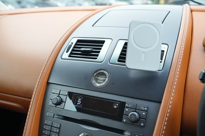 Lot 2006 Aston Martin Vantage V8