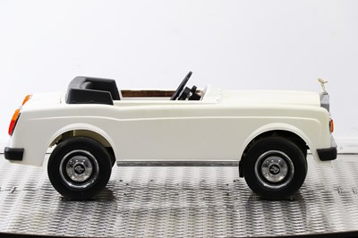 Lot 242 - Sharna Tri-ang Rolls Royce