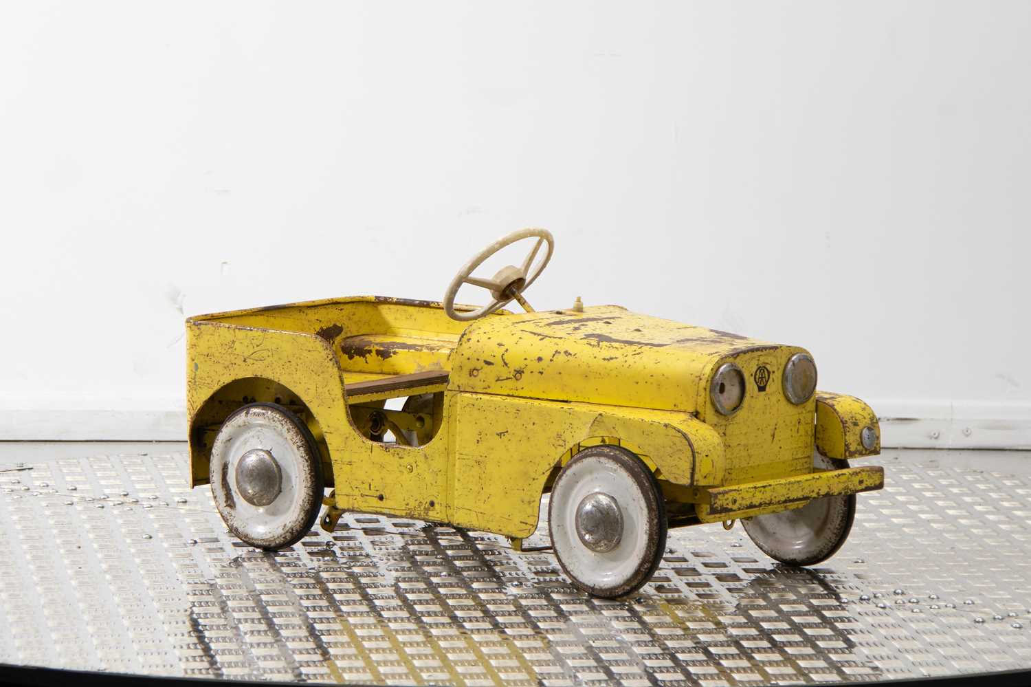 267 - Tri-ang AA Scout Jeep Pedal Car