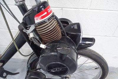 Lot 17 - 1970 VeloSolex S3800