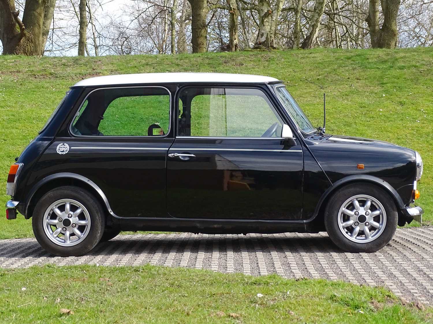 Lot 69 - 1991 Rover Mini Cooper 1.3i