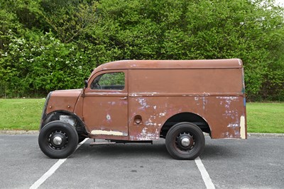 Lot 92 - 1951 Ford E83W Van