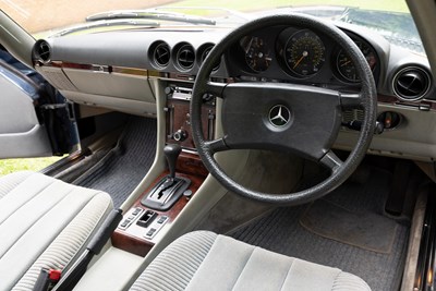 Lot 1980 Mercedes-Benz 450 SLC