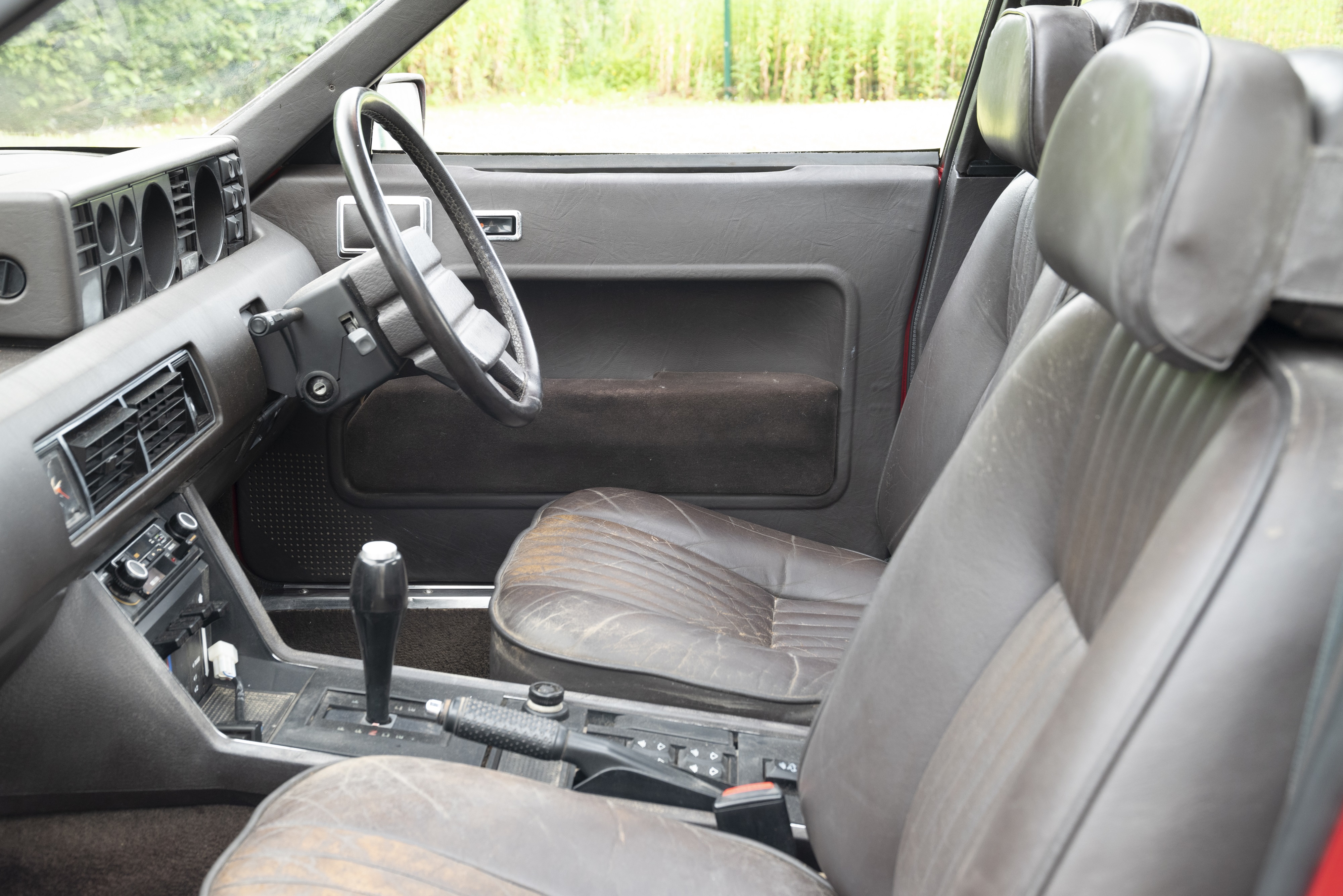 Lot 27 - 1982 Rover SD1 3500 Vanden Plas
