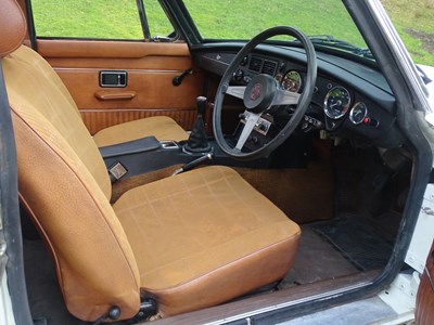 Lot 94 - 1974 MG B GT V8