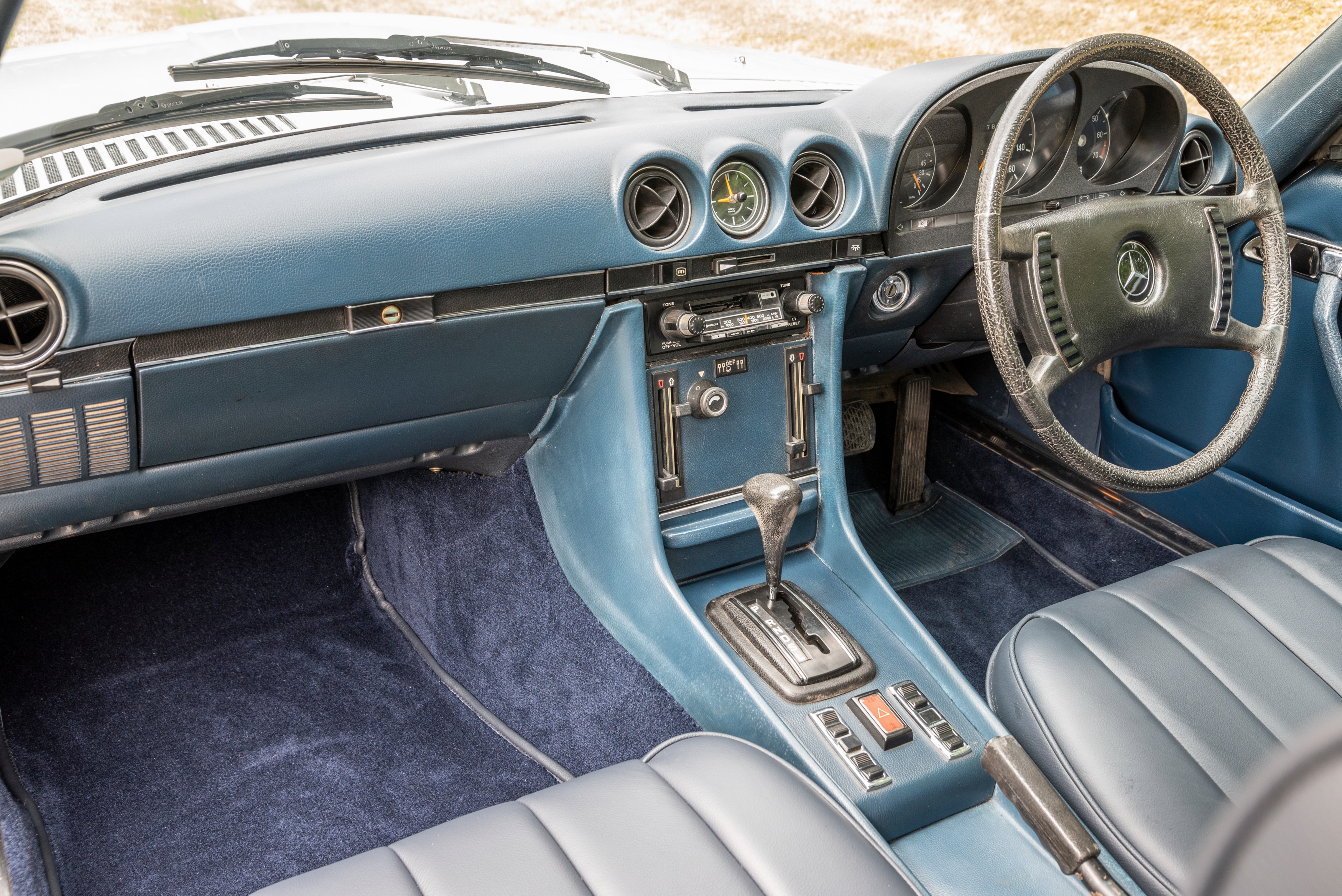 Lot 57 - 1973 Mercedes-Benz 350 SLC