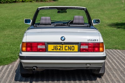 Lot 18 - 1992 BMW 318i Convertible