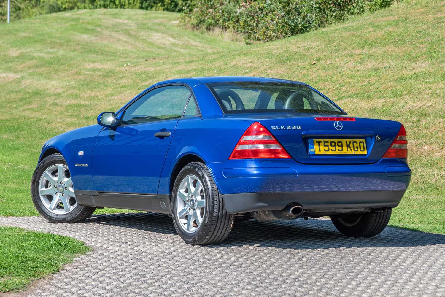 Lot 1 1999 MercedesBenz SLK 230 Kompressor