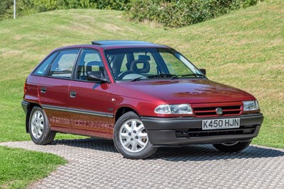 Lot 64 - 1993 Vauxhall Astra 1.4i GLS