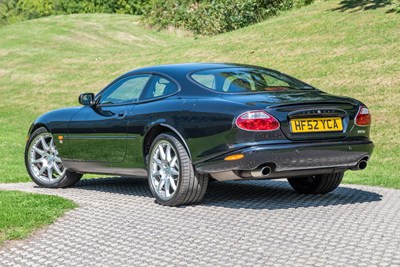 Lot 69 - 2002 Jaguar XKR 4.2 Coupe