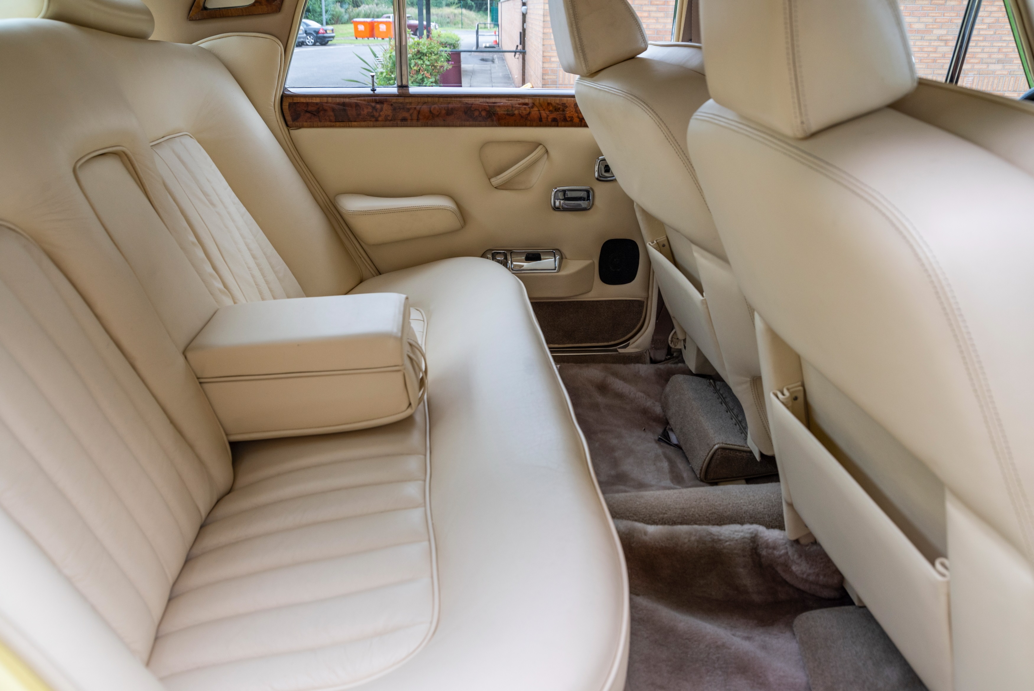 Lot 56 1976 RollsRoyce Silver Shadow