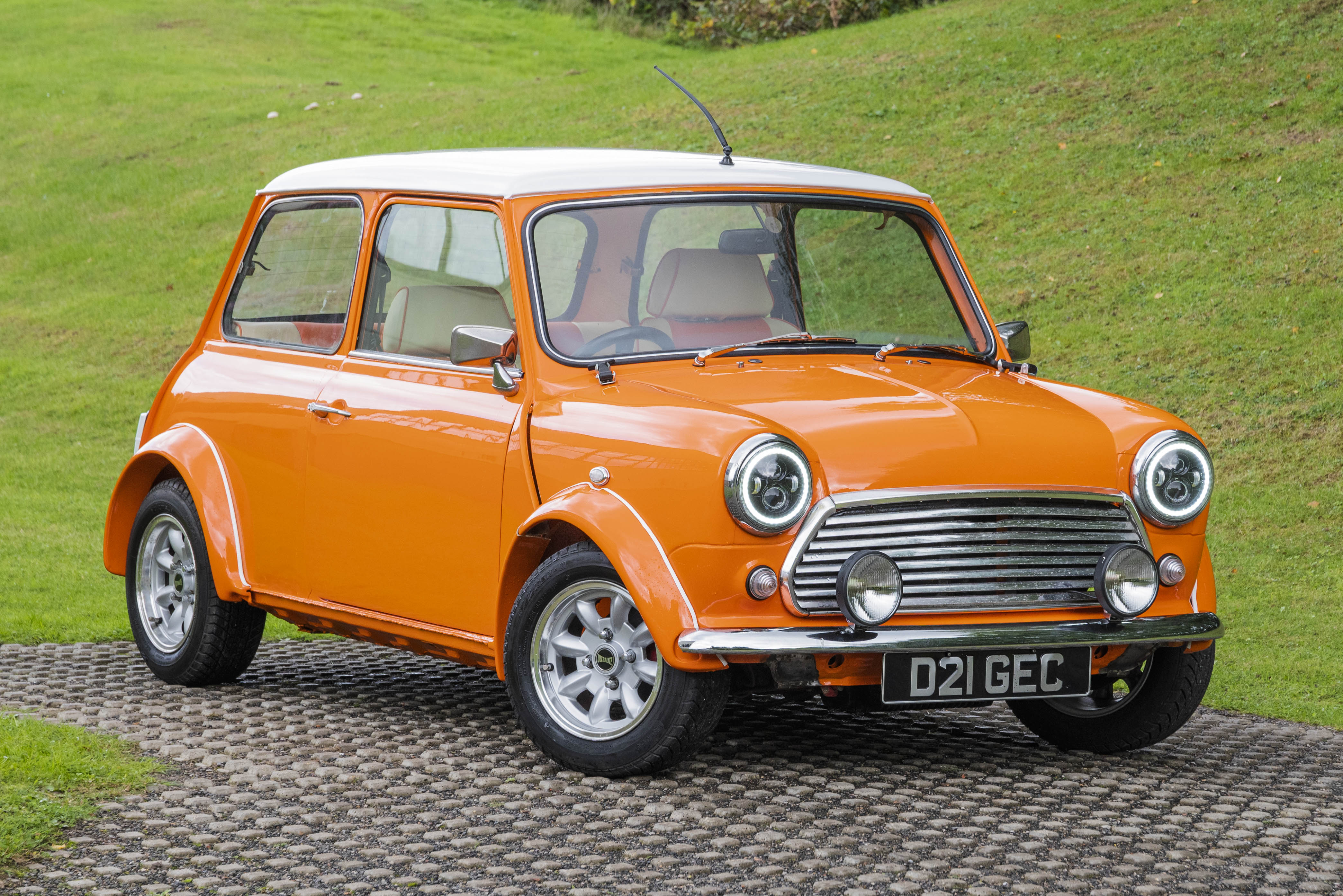 Lot 54 - 1987 Austin Mini Piccadilly