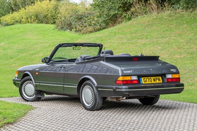 Lot 58 - 1990 Saab 900i 16V Convertible