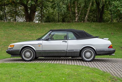 Lot 5 - 1989 Saab 900 Turbo 16V Convertible T16