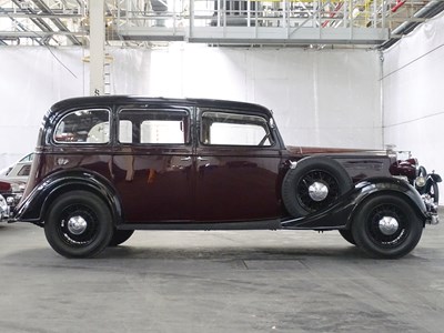 Lot 110 - 1937 Vauxhall Big Six BXL Limousine
