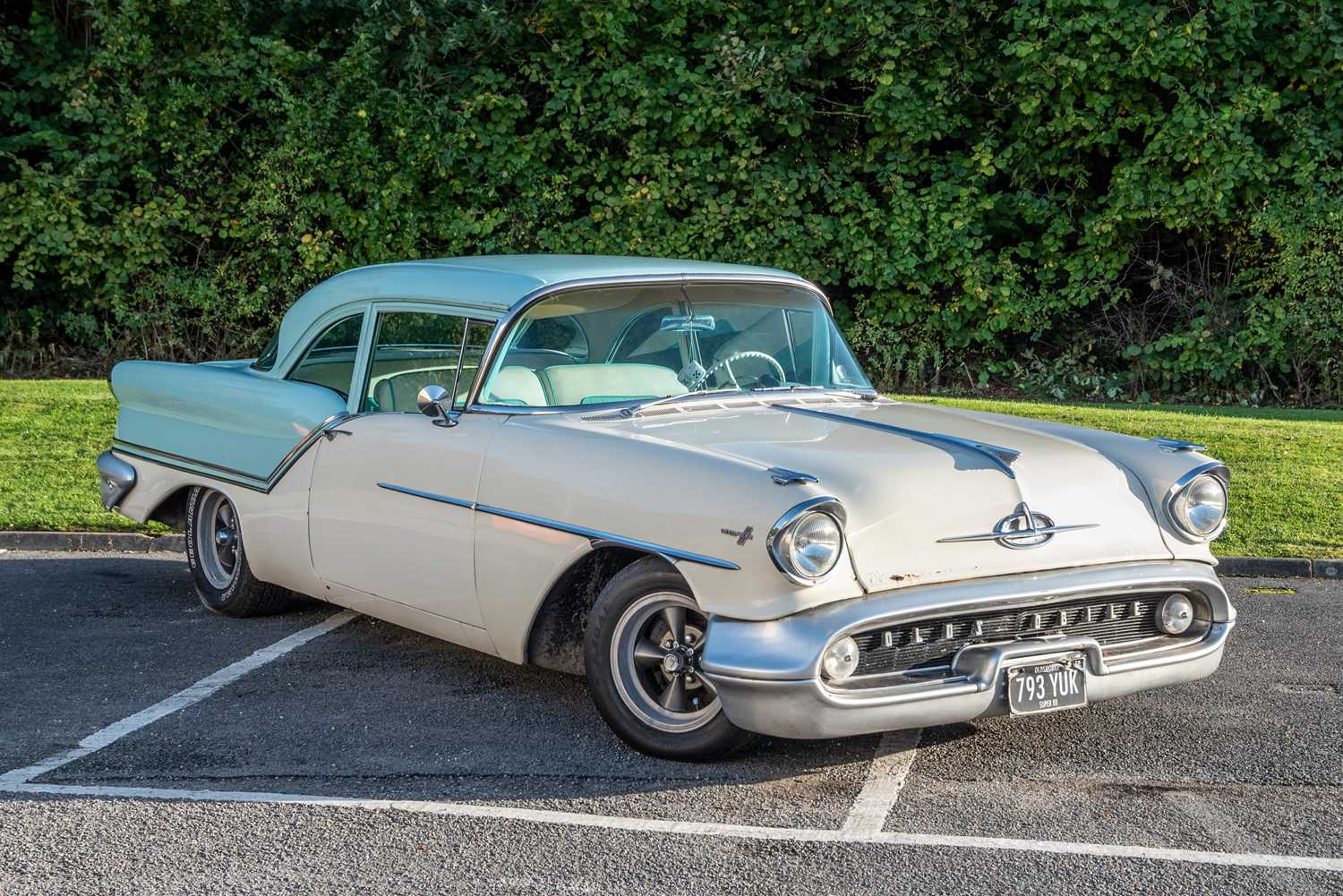 Lot 25 - 1957 Oldsmobile Super 88 Coupe