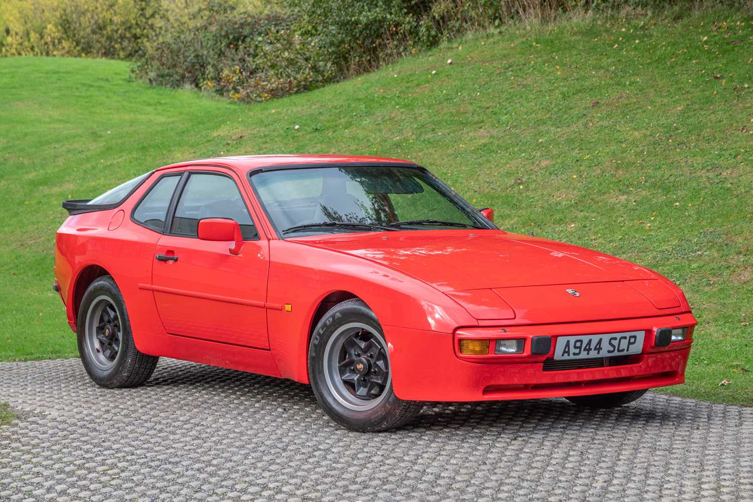 Lot 41 - 1984 Porsche 944