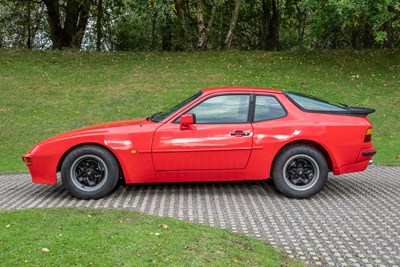 Lot 41 - 1984 Porsche 944