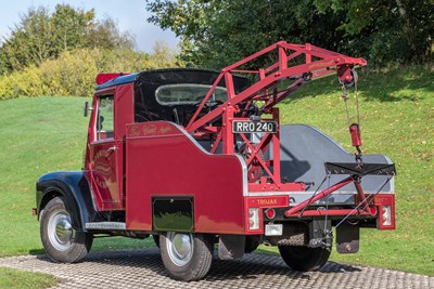 Lot 52 - 1954 Trojan Recovery Truck