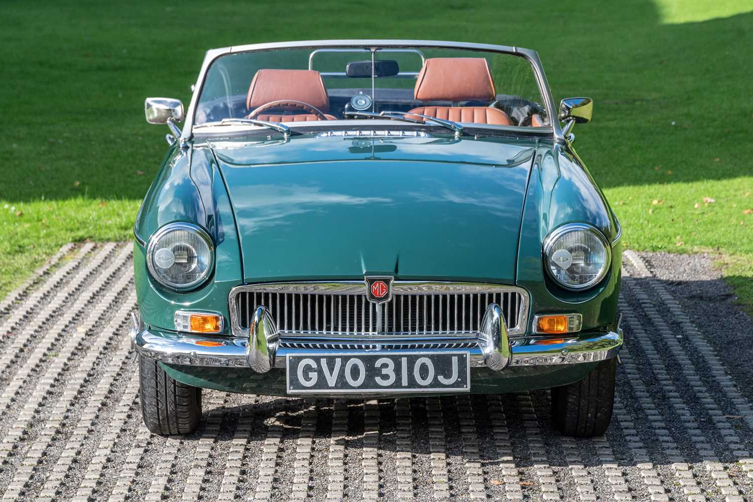 Lot 31 - 1971 MG B Roadster