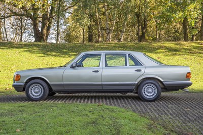 Lot 11 - 1981 Mercedes-Benz 380 SEL