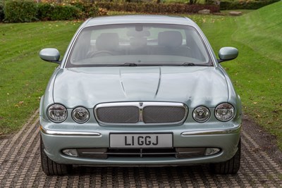 Lot 6 - 2003 Jaguar XJ6 V6 SE