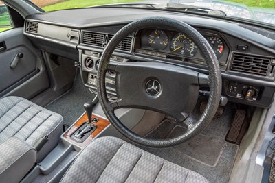 Lot 4 - 1990 Mercedes-Benz 190 E 1.8